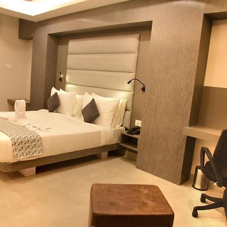 Hotel Rishiraj, Nagaon Nagaon  Εξωτερικό φωτογραφία