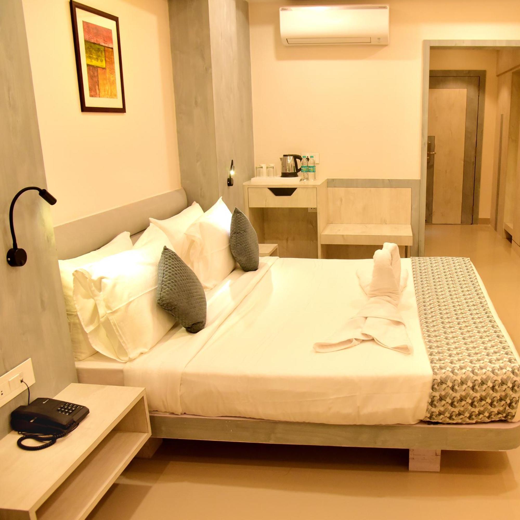Hotel Rishiraj, Nagaon Nagaon  Εξωτερικό φωτογραφία