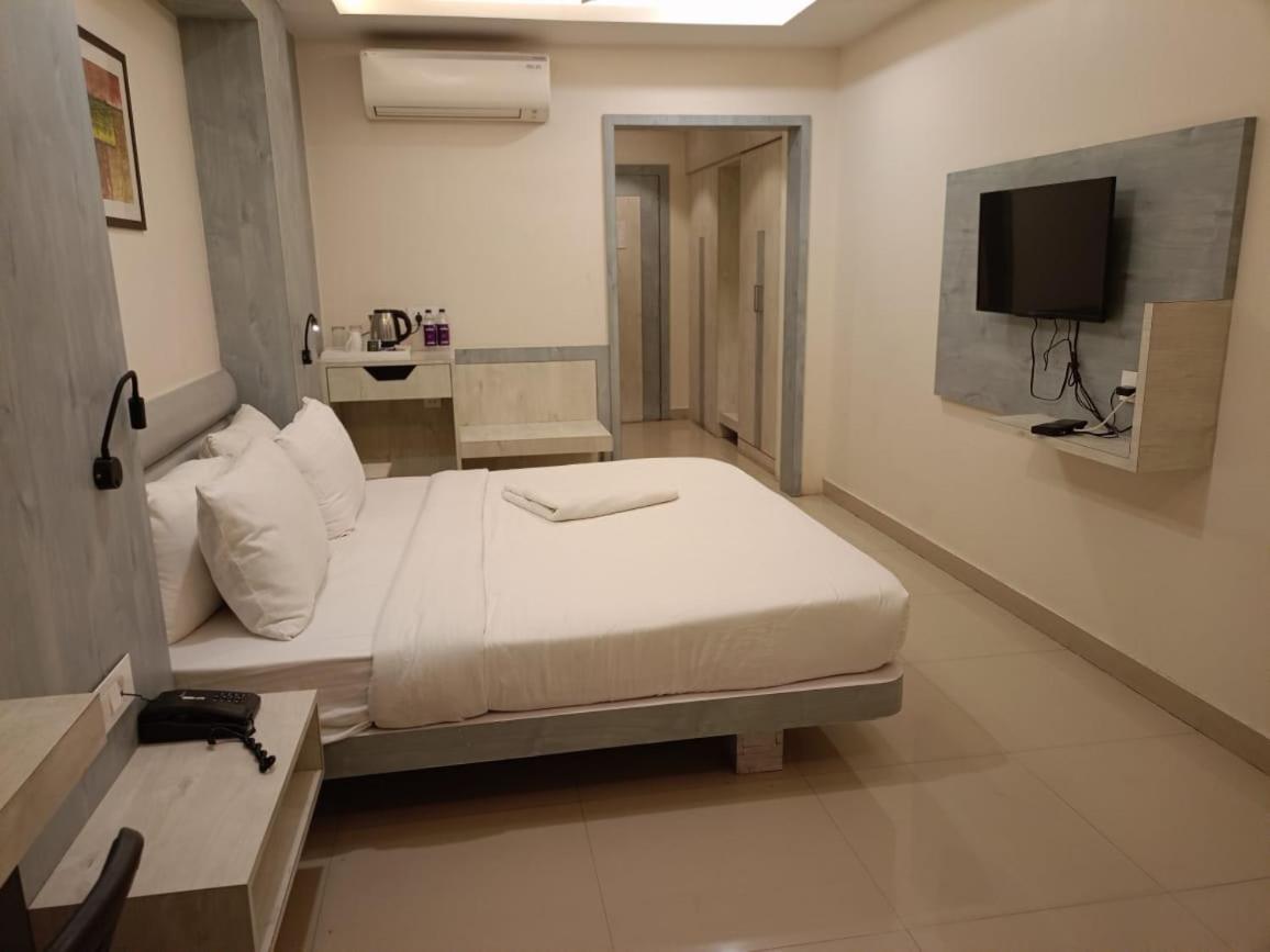Hotel Rishiraj, Nagaon Nagaon  Εξωτερικό φωτογραφία