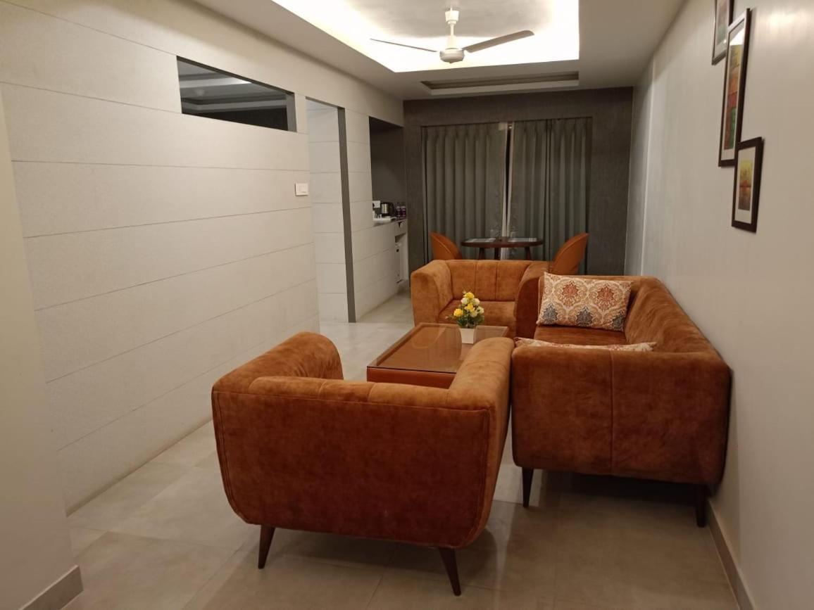 Hotel Rishiraj, Nagaon Nagaon  Εξωτερικό φωτογραφία