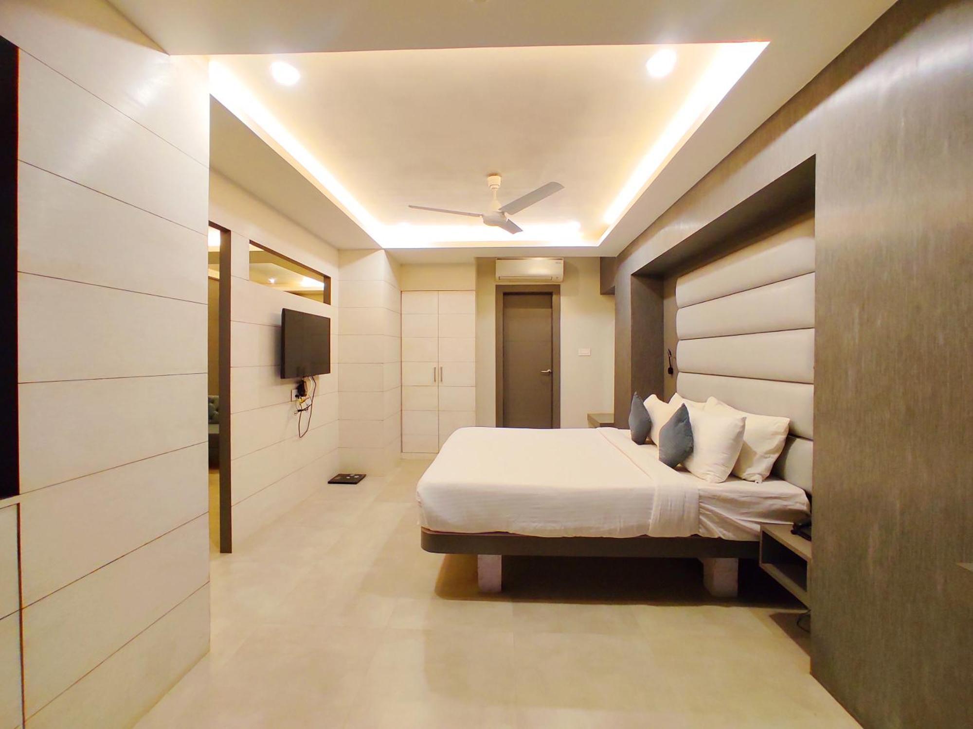 Hotel Rishiraj, Nagaon Nagaon  Εξωτερικό φωτογραφία