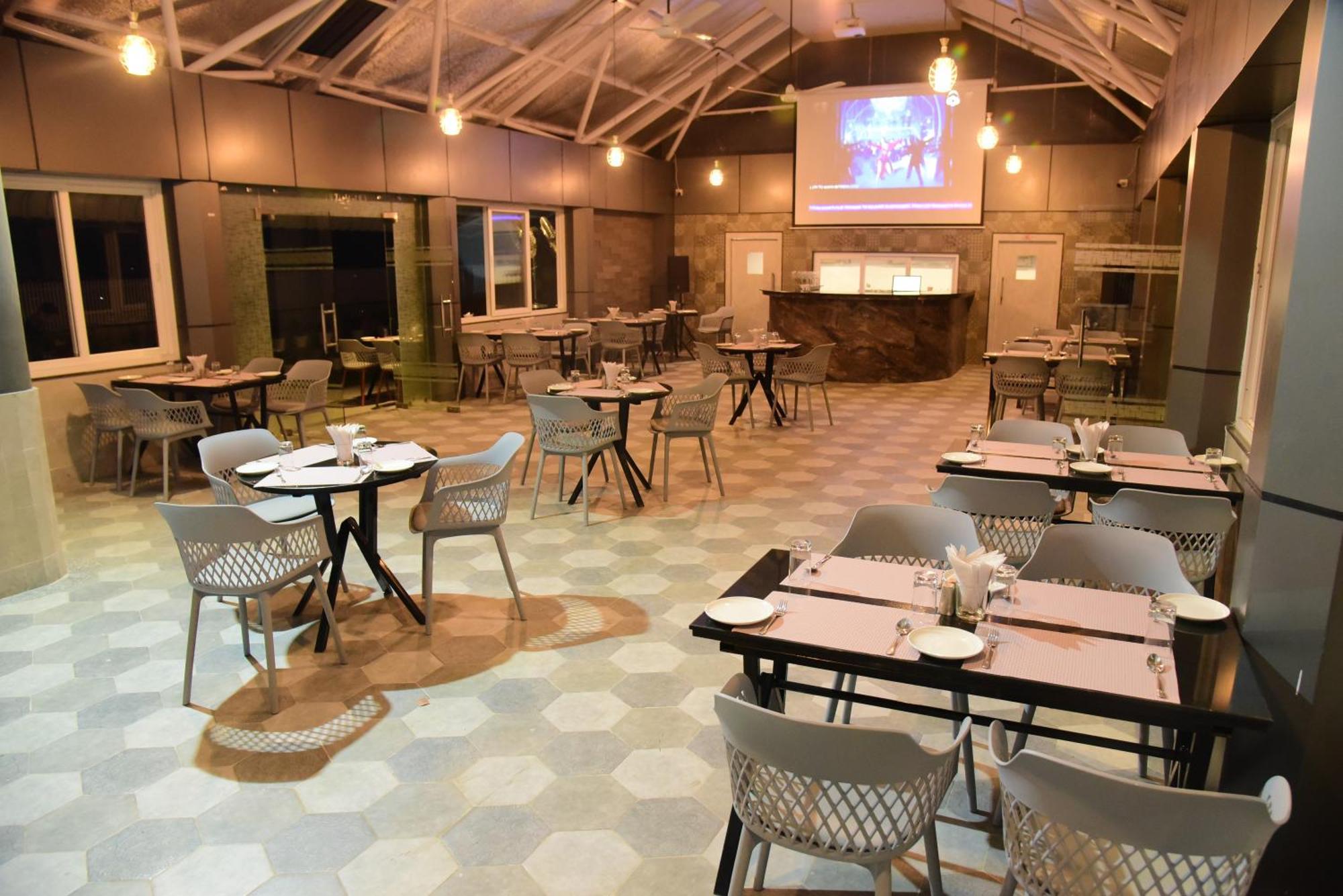Hotel Rishiraj, Nagaon Nagaon  Εξωτερικό φωτογραφία