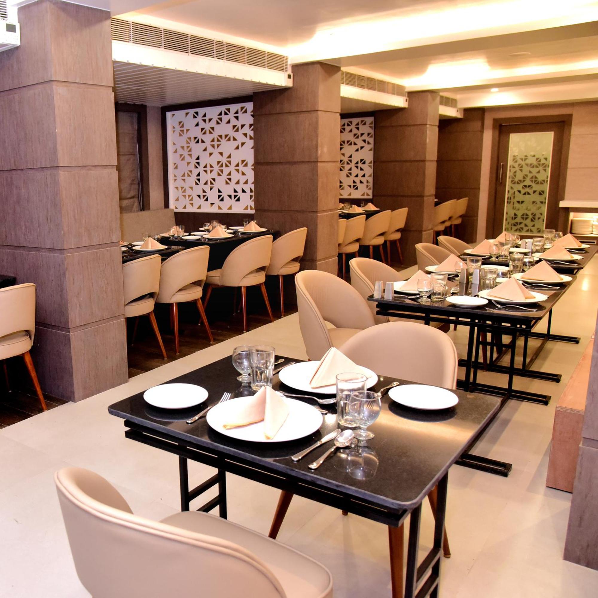 Hotel Rishiraj, Nagaon Nagaon  Εξωτερικό φωτογραφία